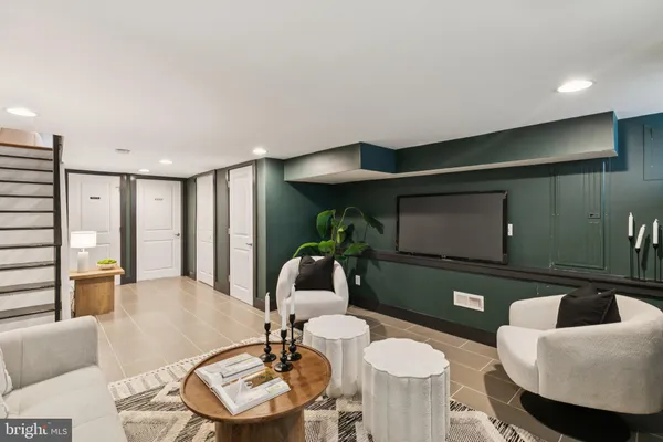 $425,000 | 1537 Reed Street, Philadelphia, PA 19146
