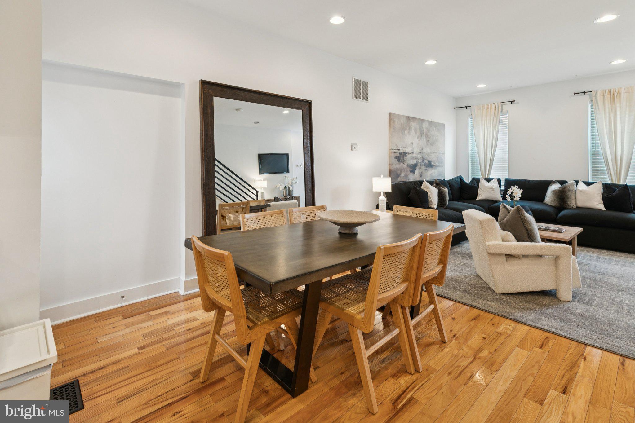 1537 Reed Street Philadelphia, PA 19146 - Photo 5 of 32 a view of a dining room with furniture