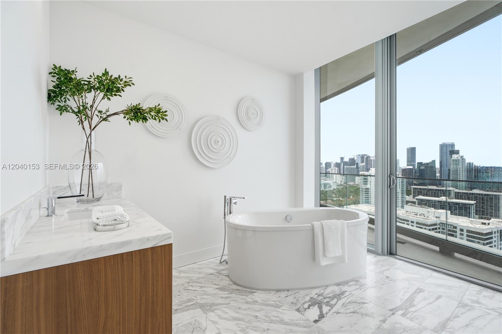175 Southeast 25th Road, Unit 3401/3402 Miami, FL 33129 - Photo 44 of 89