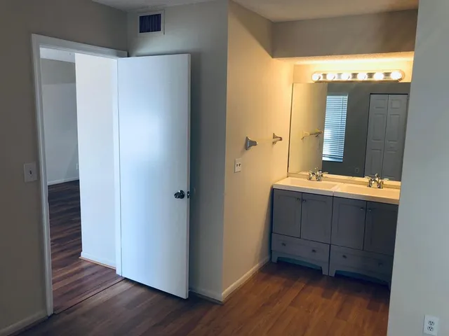 $2,000 | 10038 Twin Lakes Drive, Coral Springs, FL 33071