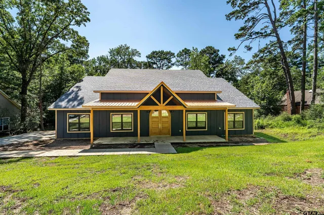 $544,900 | 2133 Holly Trail East, Holly Lake Ranch, TX 75765