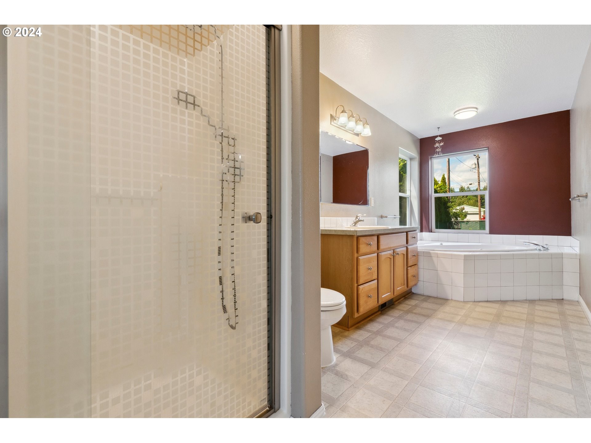 962 Smith Beckon Road Carson, WA 98610 - Photo 23 of 48 Bathroom, Attached