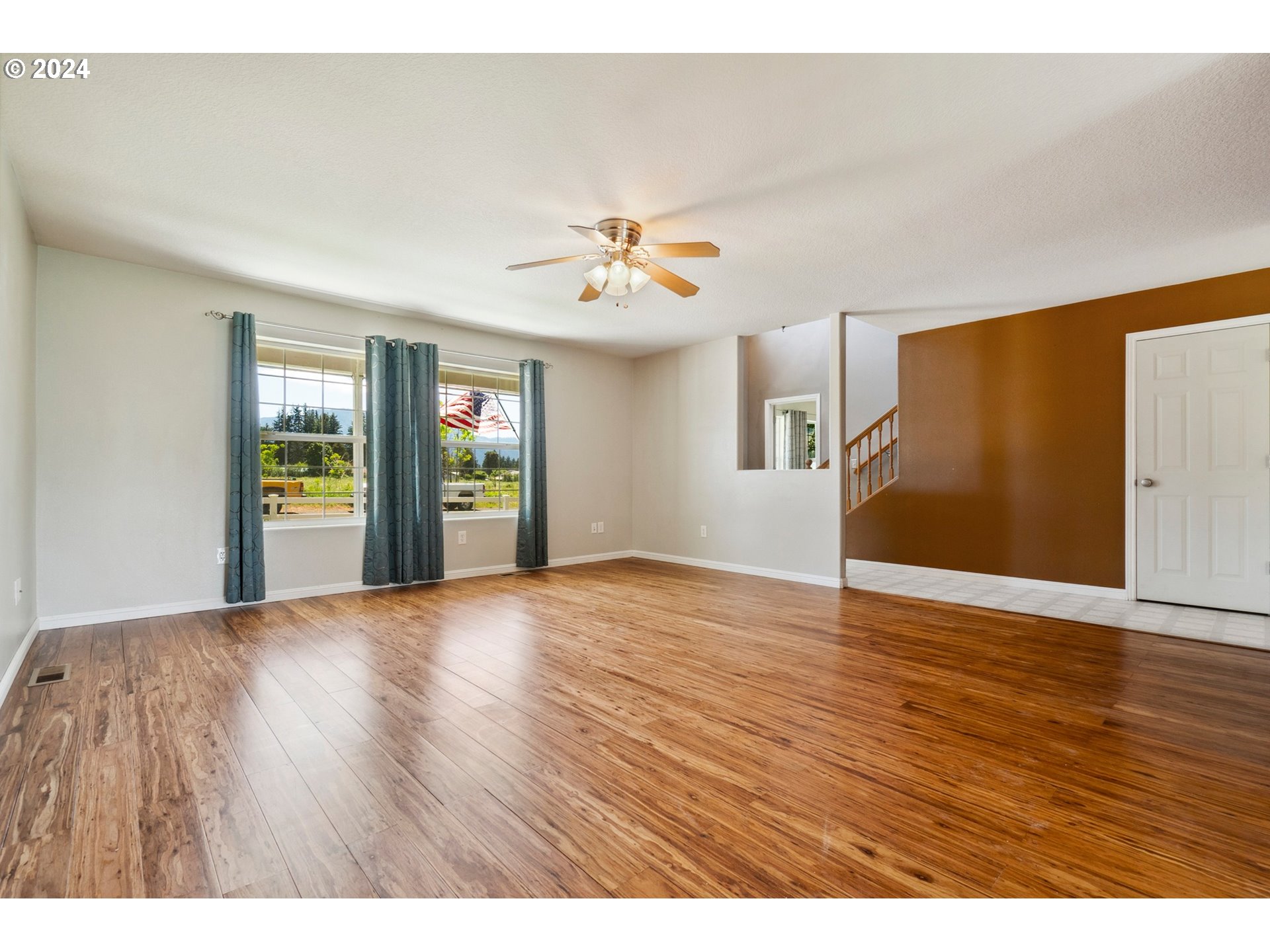 962 Smith Beckon Road Carson, WA 98610 - Photo 8 of 48 Gallery Image 8