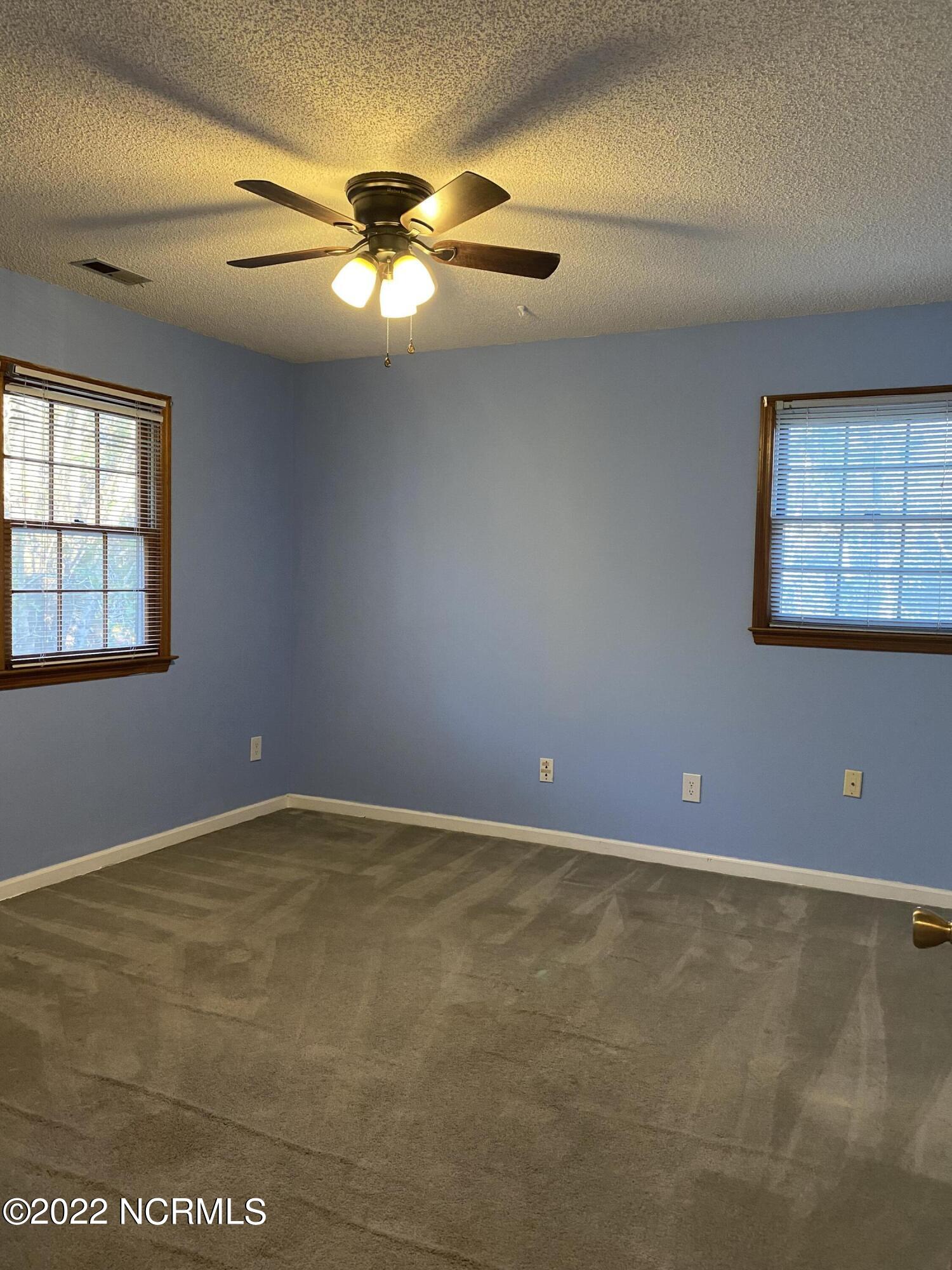 408 Hardy Road Newport, NC 28570 - Photo 15 of 28 IMG_4064