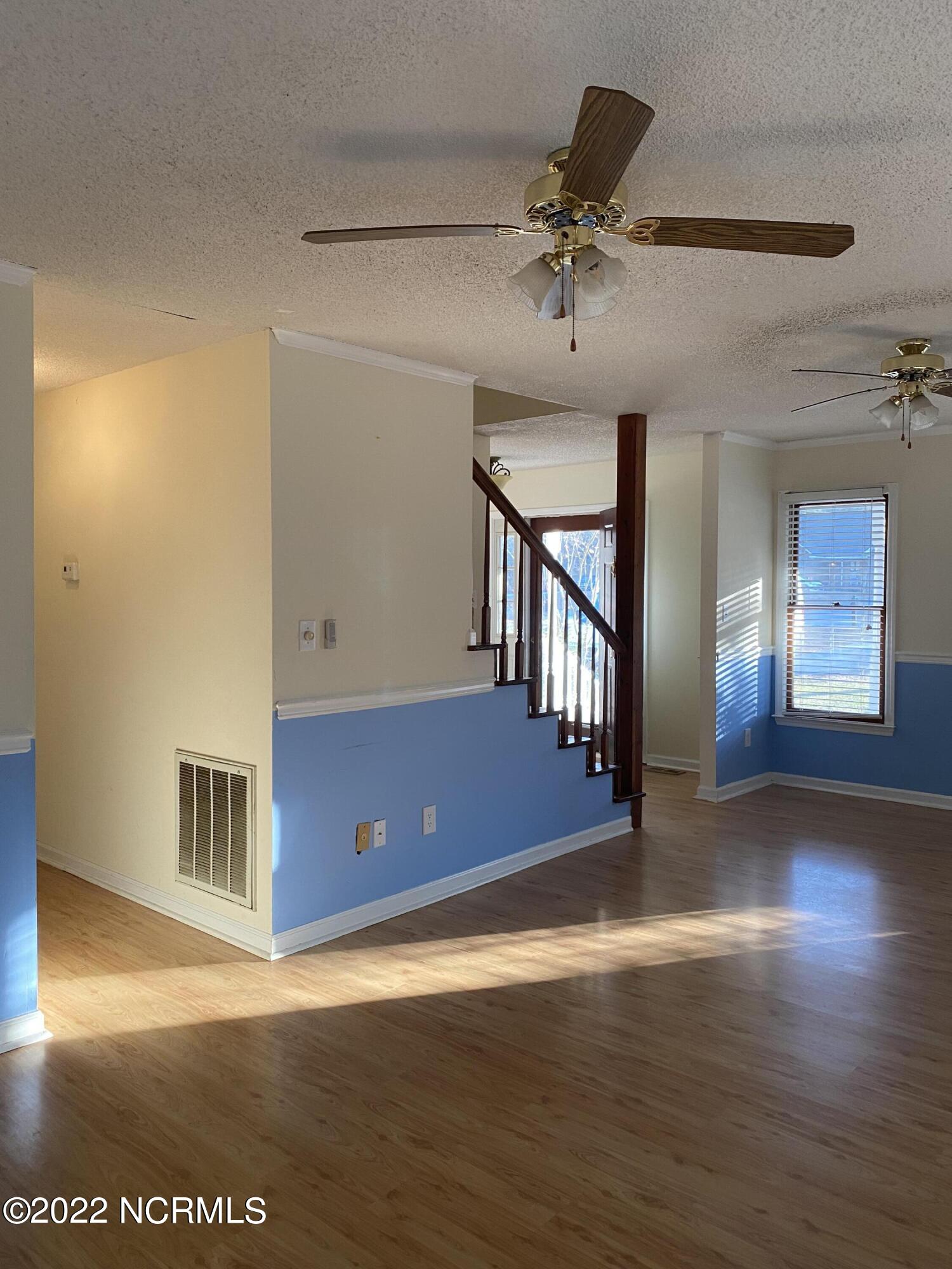 408 Hardy Road Newport, NC 28570 - Photo 7 of 28 IMG_4075