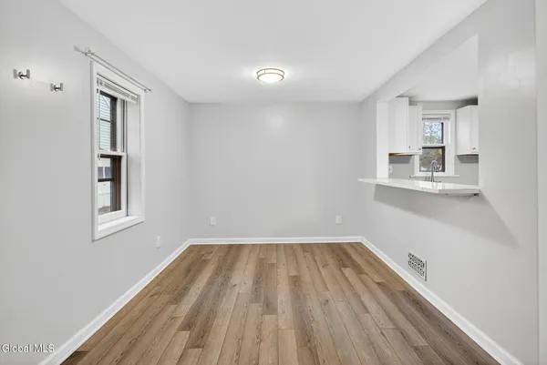 $268,000 | 2409 Edgewood Avenue, Rotterdam, NY 12306