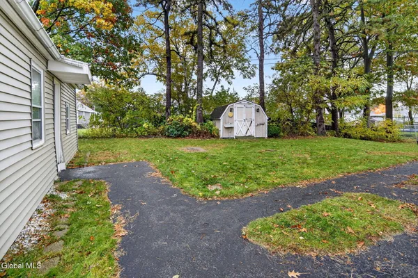 $268,000 | 2409 Edgewood Avenue, Rotterdam, NY 12306