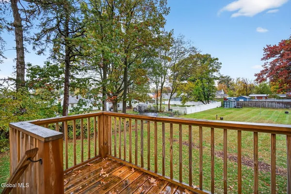 $268,000 | 2409 Edgewood Avenue, Rotterdam, NY 12306