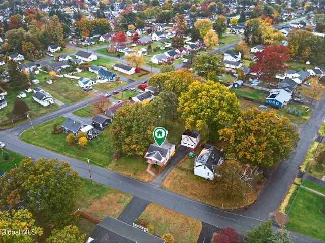 $325,000 | 2409 Edgewood Avenue, Rotterdam, NY 12306