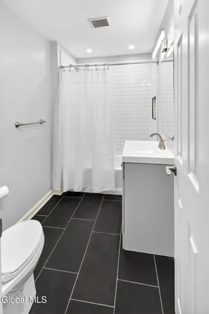 $268,000 | 2409 Edgewood Avenue, Rotterdam, NY 12306