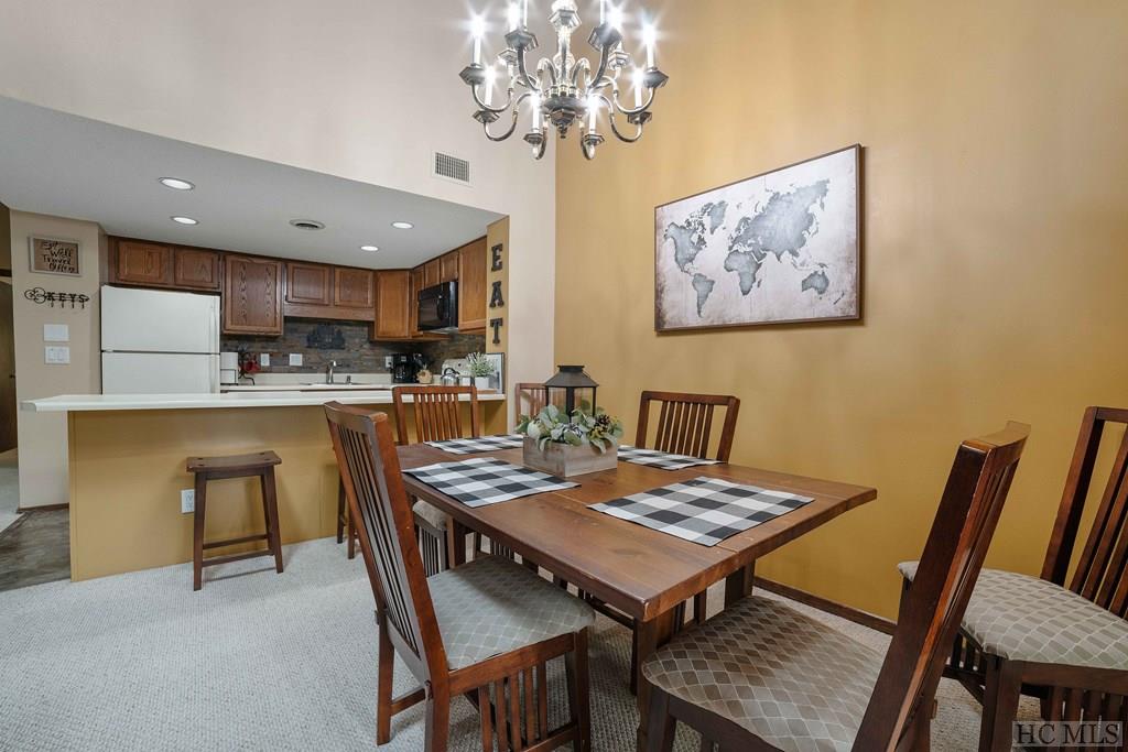 228 Emerald Ridge Road, Unit 60 Sapphire, NC 28774 - Photo 6 of 18 Gallery Image 6