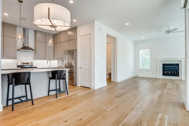 $475,000 | 2216 Scenic Bluff Drive, Fort Worth, TX 76111