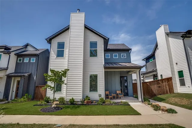 $475,000 | 2216 Scenic Bluff Drive, Fort Worth, TX 76111