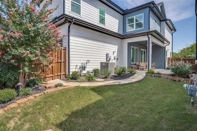 $475,000 | 2216 Scenic Bluff Drive, Fort Worth, TX 76111