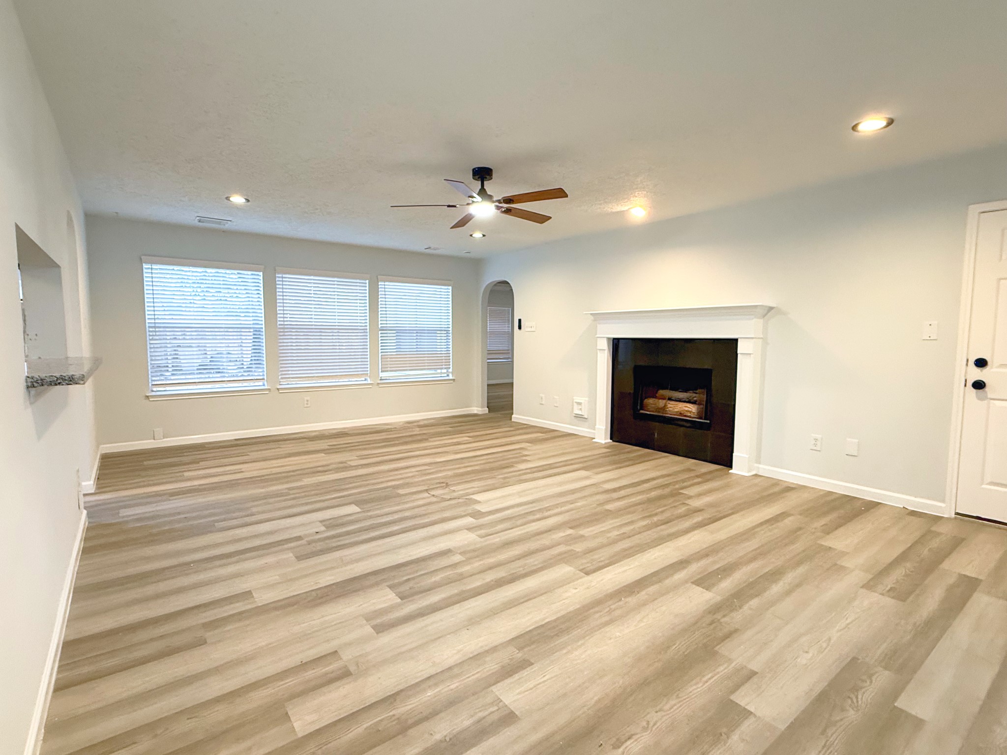 7506 Broken Arrow Street Baytown, TX 77521 - Photo 4 of 43