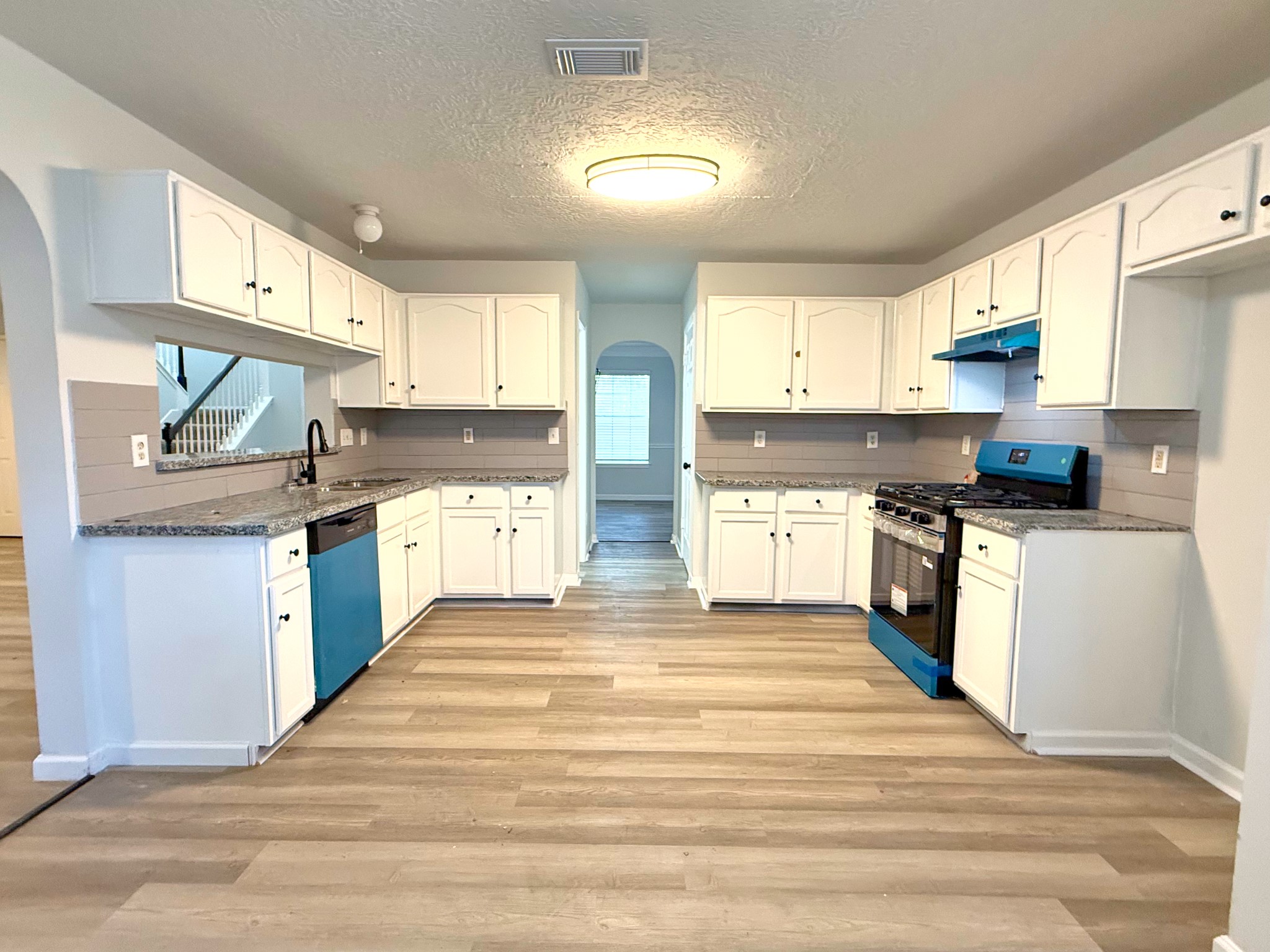 7506 Broken Arrow Street Baytown, TX 77521 - Photo 10 of 43