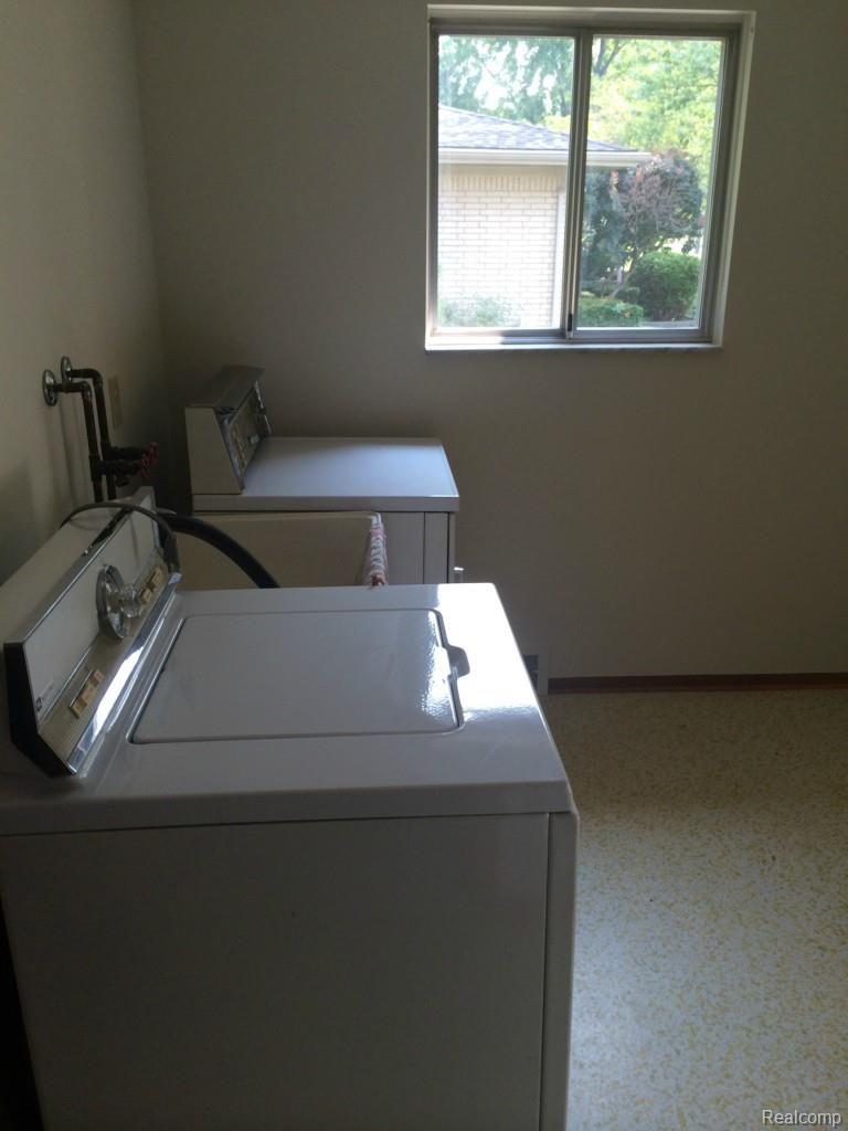 3561 Leason Road Sterling Heights, MI 48310 - Photo 19 of 19 043.jpg