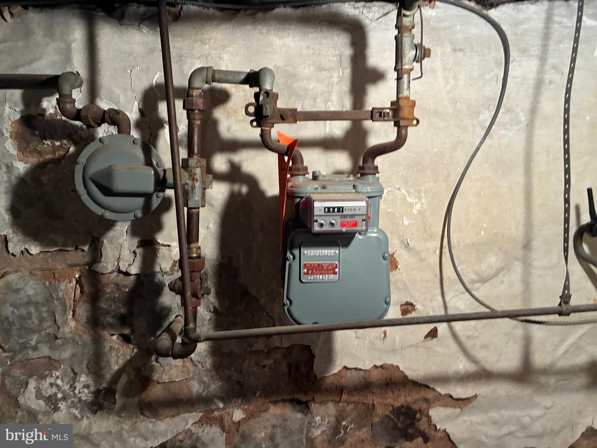 222 Main Street Denver, PA 17517 - Photo 23 of 32 a utility room with dryer and washer