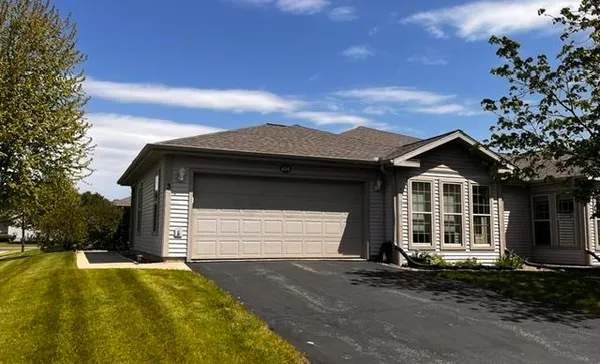 $309,900 | 404 Henry Drive, Unit 3, Portage, WI 53901