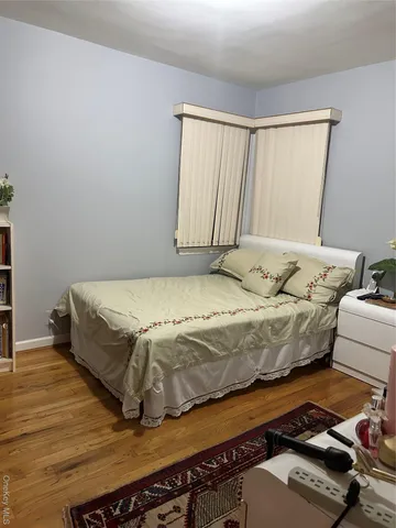 $699,000 | 527 Willow Street, South Hempstead, NY 11550