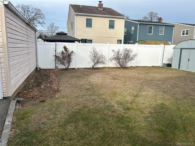 $699,000 | 527 Willow Street, South Hempstead, NY 11550