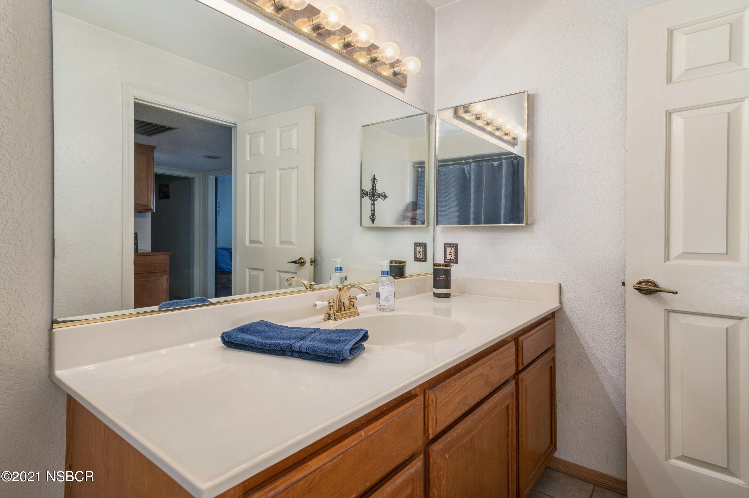 1517 Riverside Drive Lompoc, CA 93436 - Photo 15 of 21 015_HALL BATH