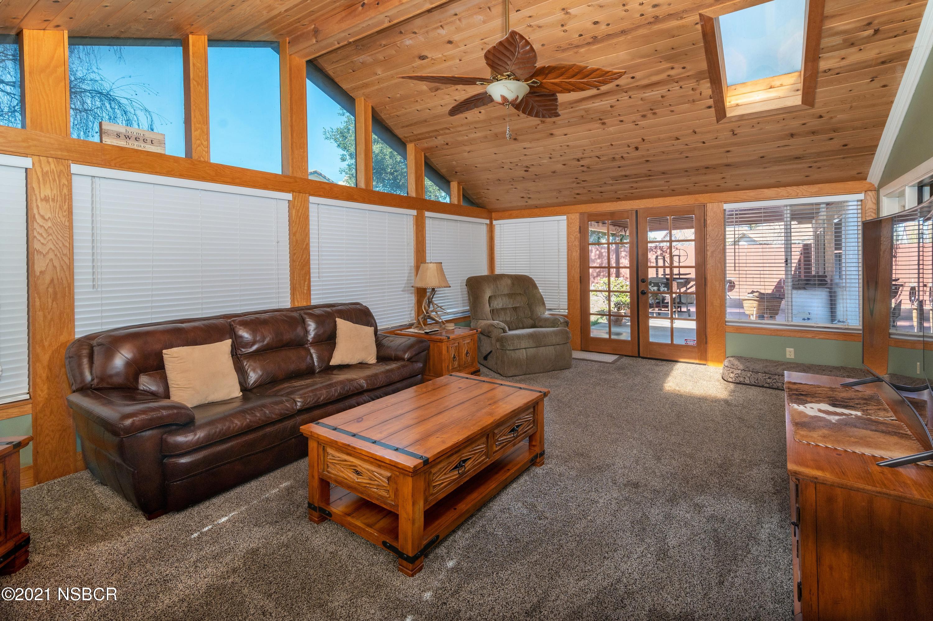 1517 Riverside Drive Lompoc, CA 93436 - Photo 16 of 21 016_SUN ROOM