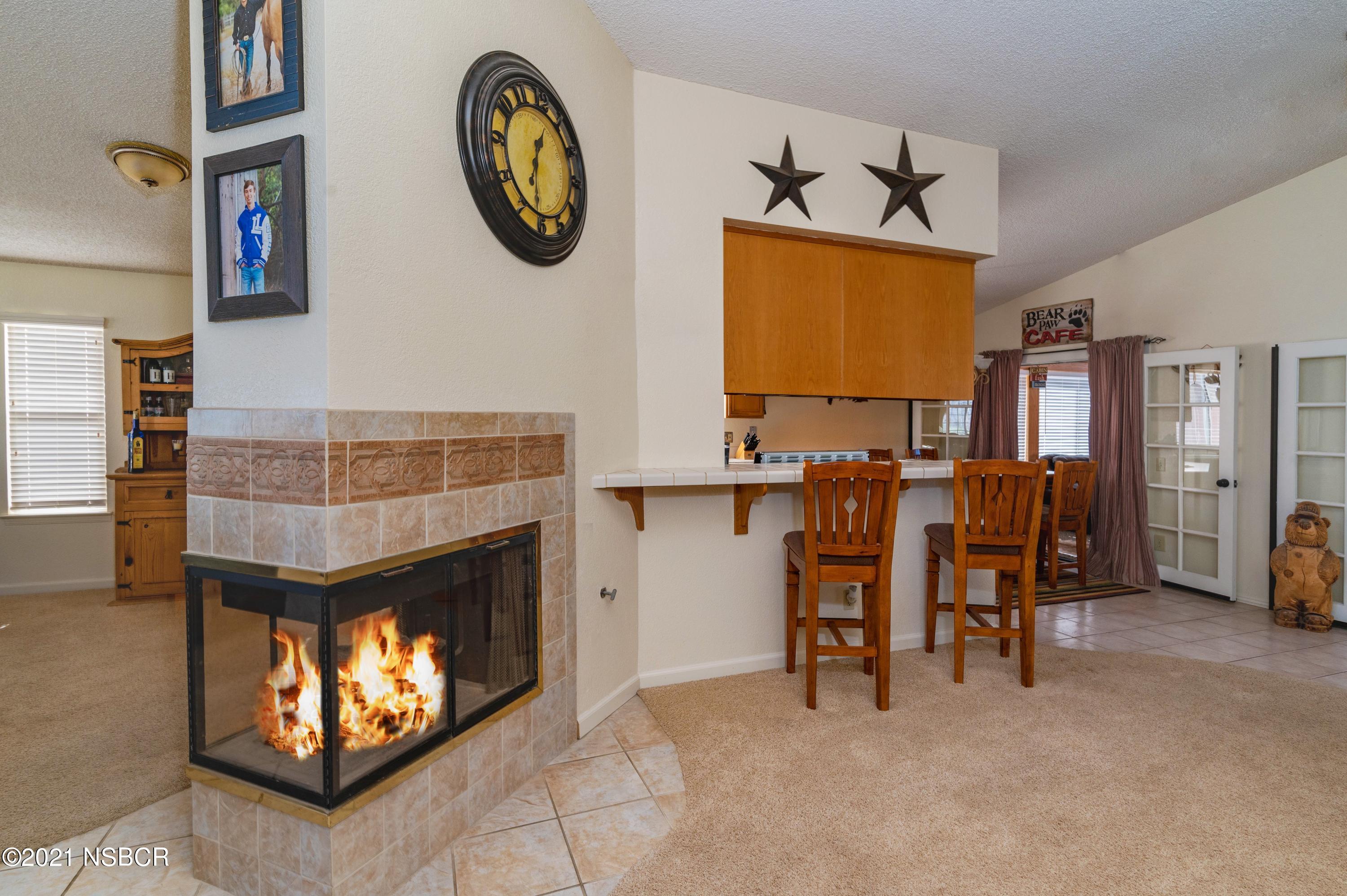 1517 Riverside Drive Lompoc, CA 93436 - Photo 6 of 21 006_FAMILY ROOM