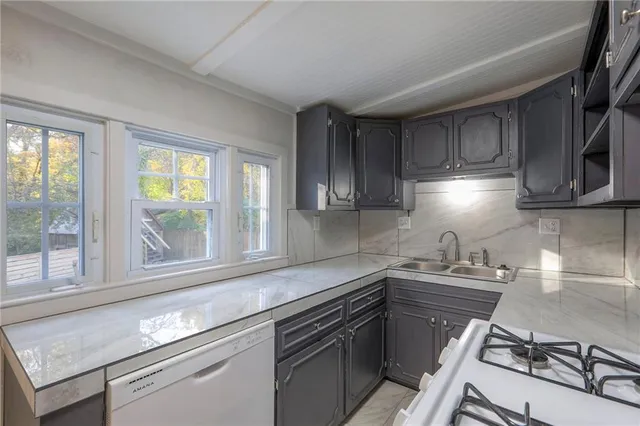 $175,000 | 826 South Arlington Avenue, Independence, MO 64053