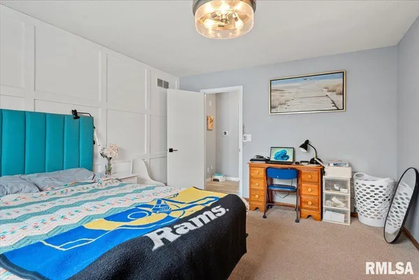 $249,900 | 2637 Sarona Road, Springfield, IL 62704