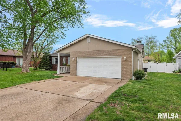 $249,900 | 2637 Sarona Road, Springfield, IL 62704