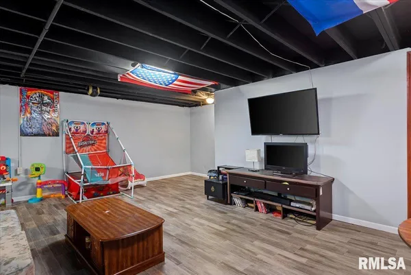 $249,900 | 2637 Sarona Road, Springfield, IL 62704