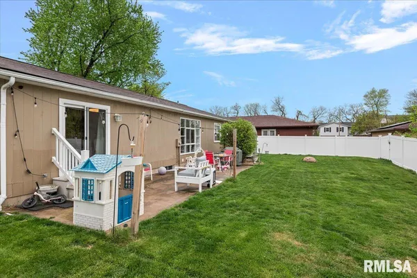 $249,900 | 2637 Sarona Road, Springfield, IL 62704