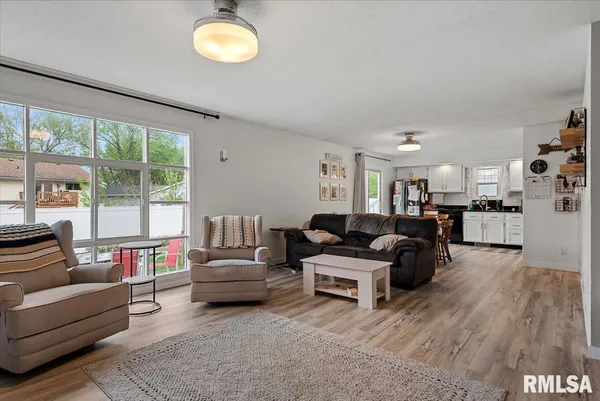 $249,900 | 2637 Sarona Road, Springfield, IL 62704