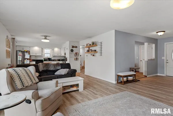 $249,900 | 2637 Sarona Road, Springfield, IL 62704