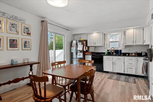 $249,900 | 2637 Sarona Road, Springfield, IL 62704