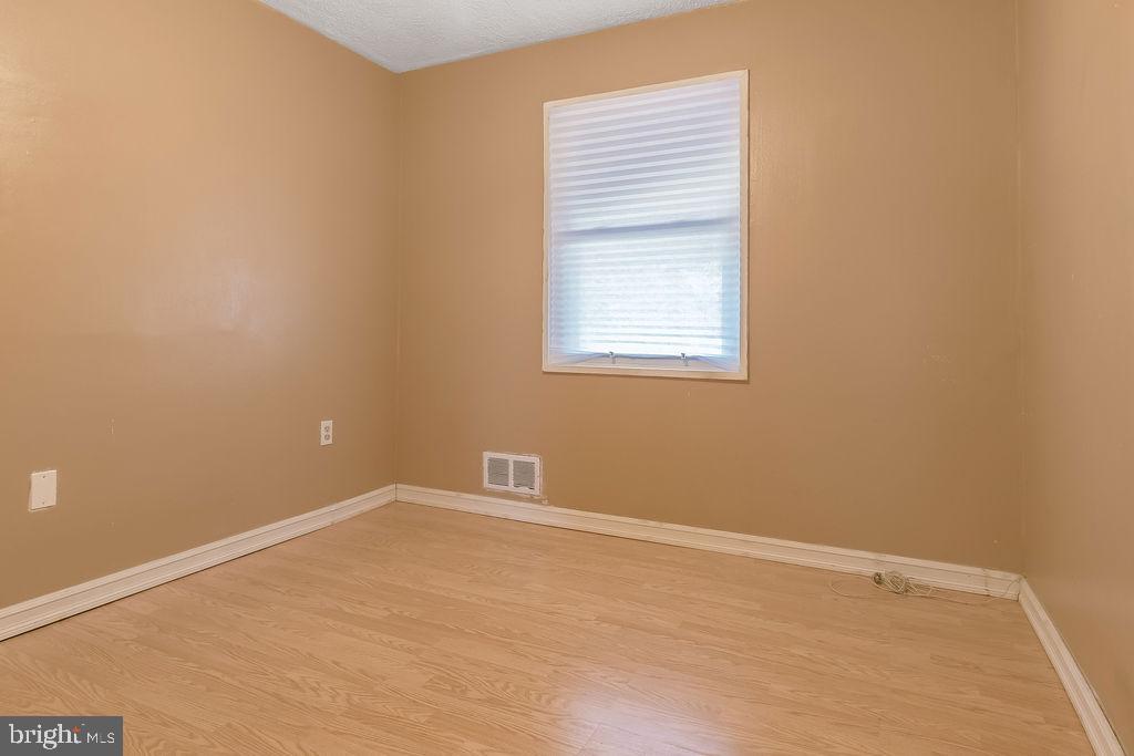5010 Addison Road Capitol Heights, MD 20743 - Photo 8 of 35