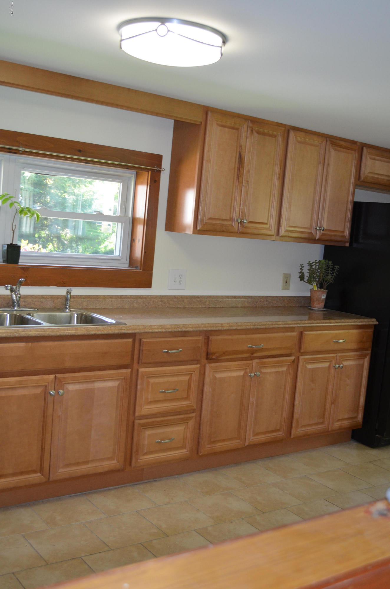 15 New Lenox Road Lenox, MA 01240 - Photo 8 of 12 kitchen