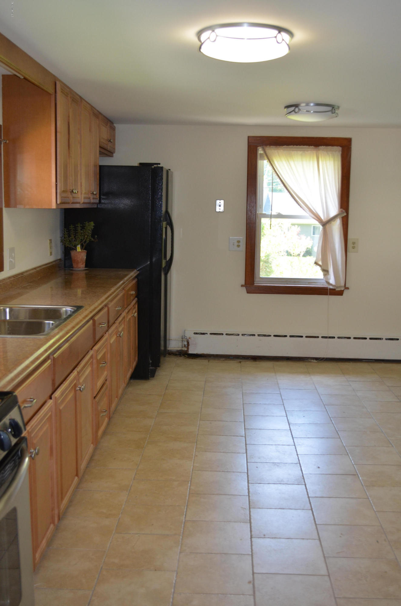 15 New Lenox Road Lenox, MA 01240 - Photo 9 of 12 Dining area