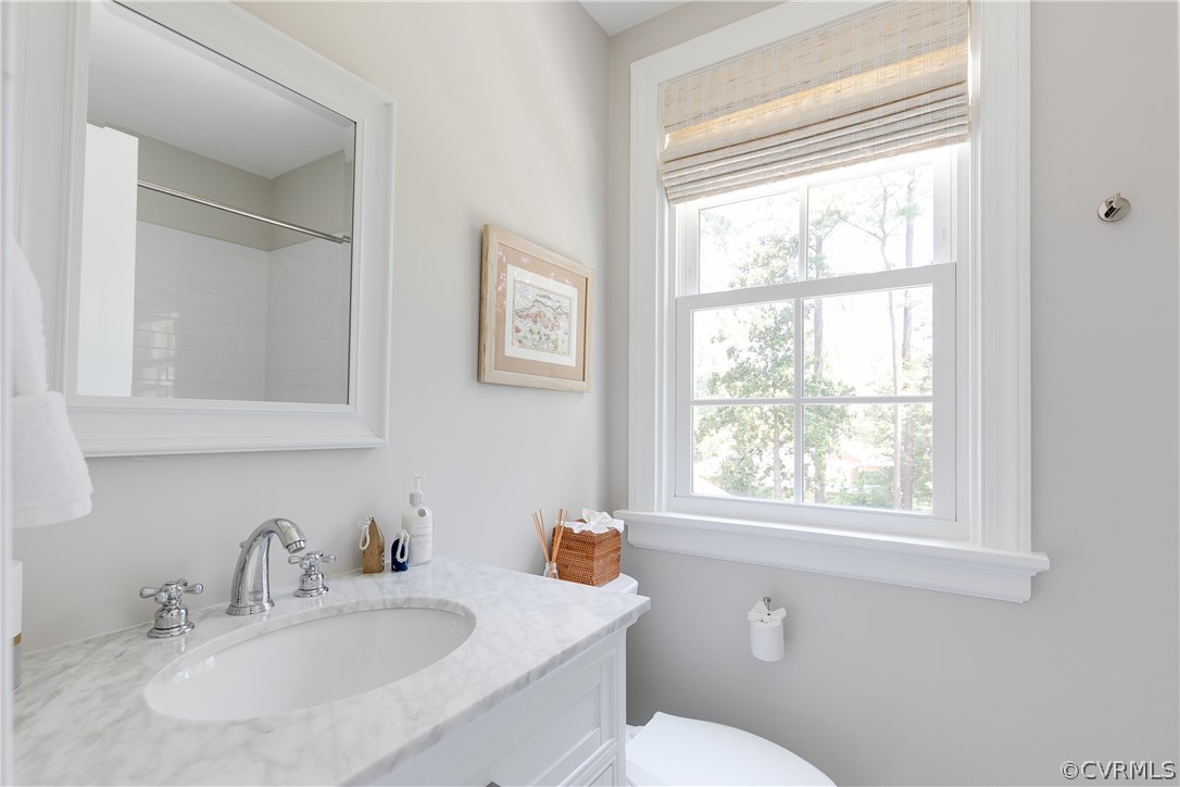6514 Three Chopt Road Richmond, VA 23226 - Photo 34 of 40 Renovated hall bath