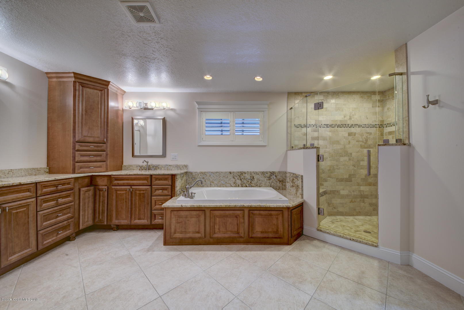 5725 Lake Washington Road Melbourne, FL 32934 - Photo 16 of 72 Master Bathroom