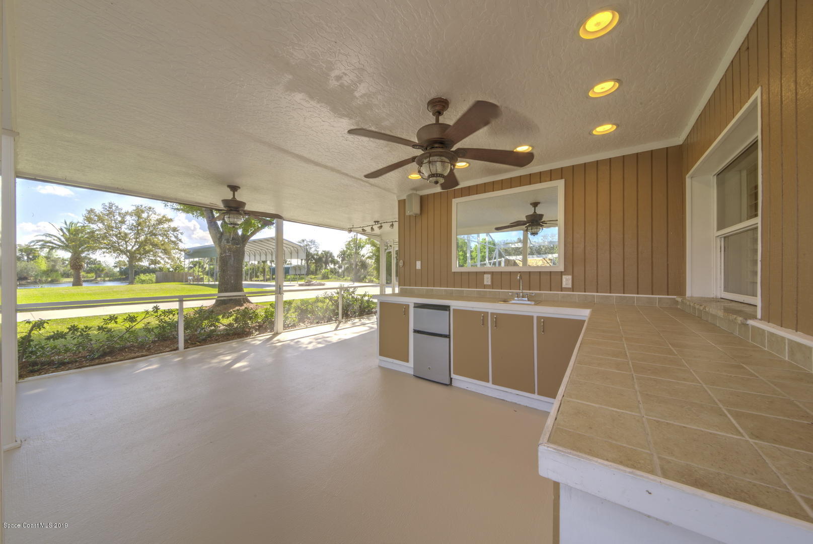 5725 Lake Washington Road Melbourne, FL 32934 - Photo 51 of 72 Wet Bar