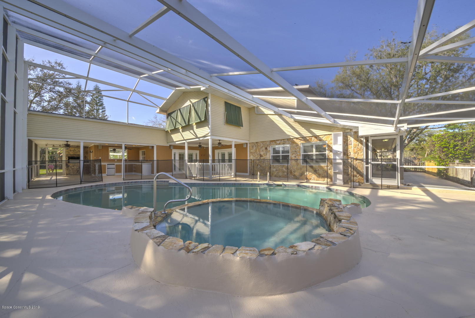 5725 Lake Washington Road Melbourne, FL 32934 - Photo 7 of 72 Spa & Pool