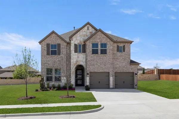 $756,000 | 708 Splendor Drive, McKinney, TX 75072