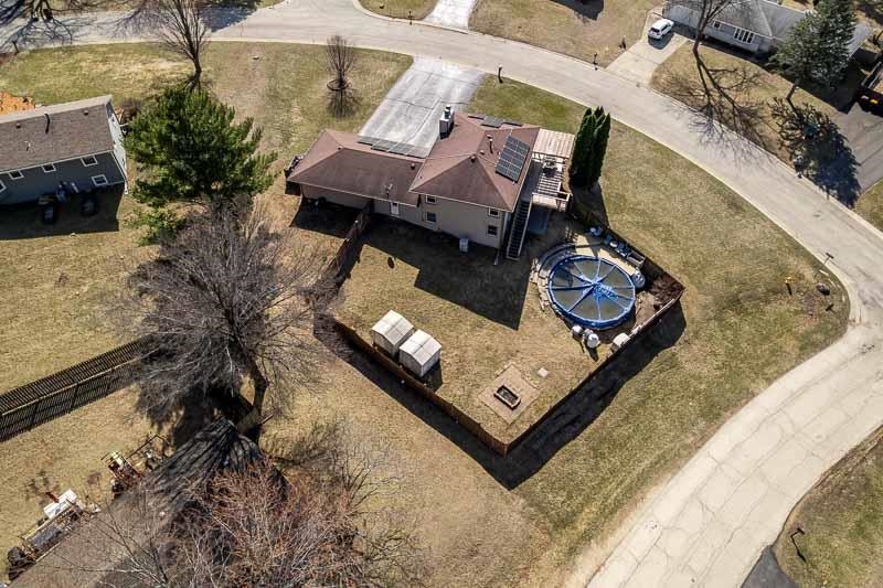 5280 Sunbird Drive Loves Park, IL 61111 - Photo 36 of 42 a view of a couches in the patio