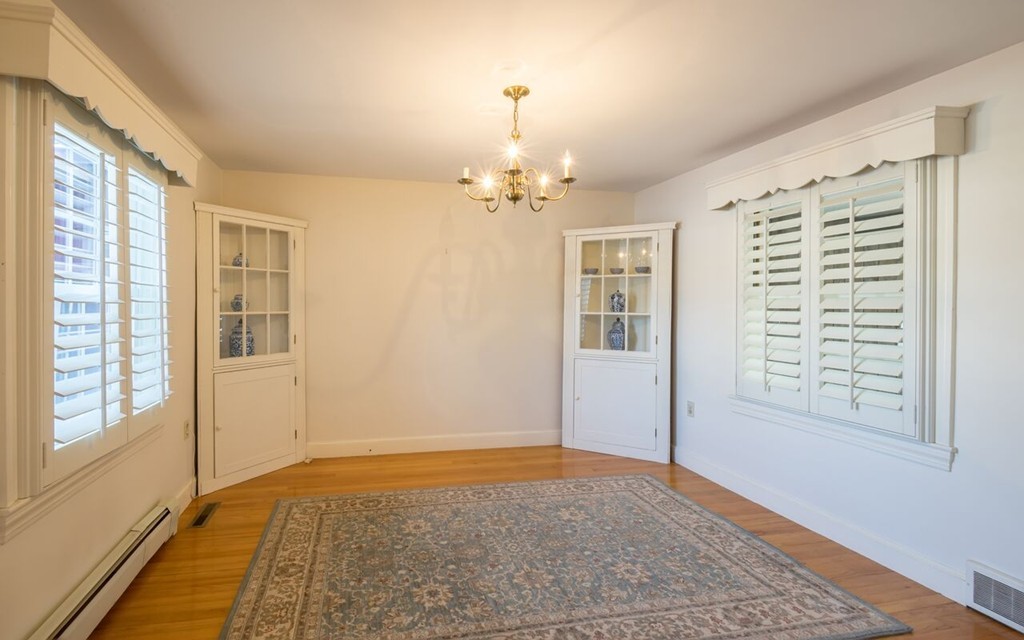 5 Shirley Road Andover, MA 01810 - Photo 7 of 30 Gallery Image 7