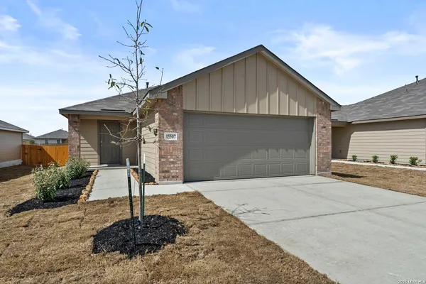 $231,500 | 15507 Mint Patch Meadow, Von Ormy, TX 78073