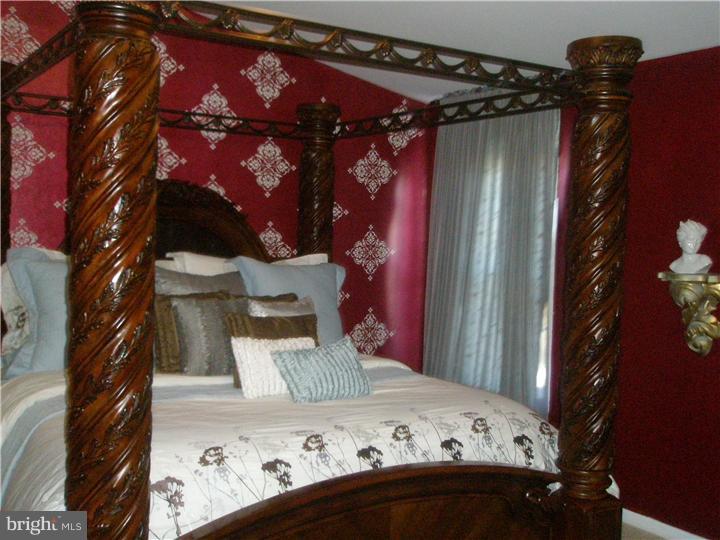 209 Progress Street Riverside, NJ 08075 - Photo 9 of 18 Master Bedroom