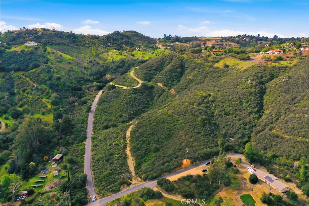 27995 Cougar Pass Road Escondido, CA 92026 - Photo 12 of 15