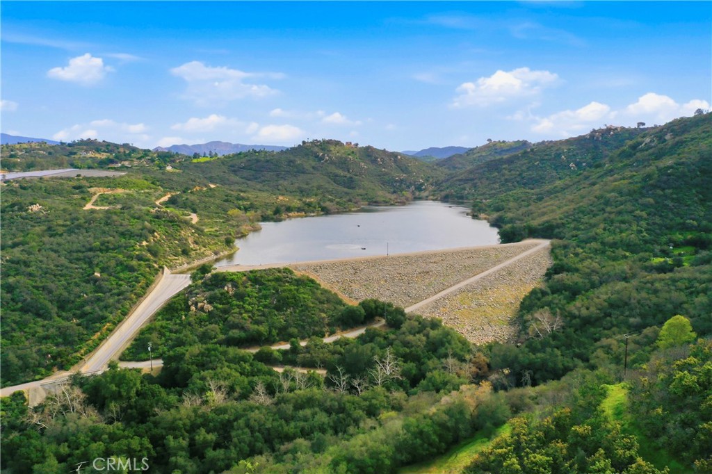 27995 Cougar Pass Road Escondido, CA 92026 - Photo 10 of 15